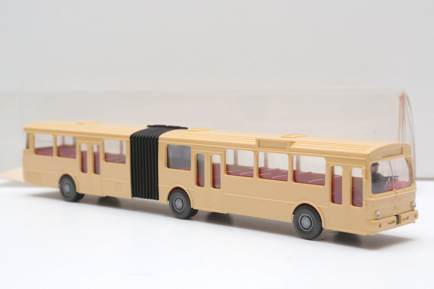 USED/OLD STOCK 1:87 scale, Wiking articulated bus item 0118