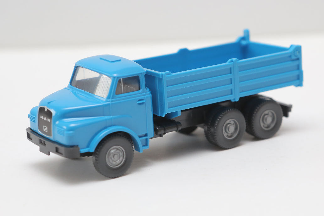 USED/OLD STOCK 1:87 scale, Wiking MAN truck - item 0124