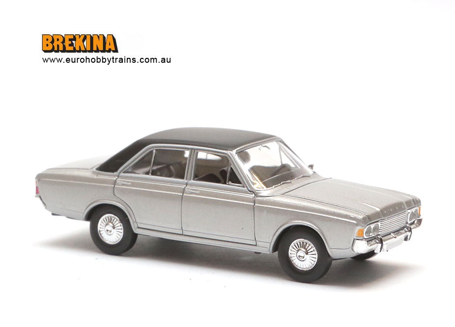 BREKINA 1:87 - Ford 26m (P7b) Metallic silver/black - item 19443