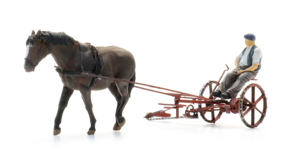 ARTITEC 1:87 Mower bar with horse + figure - item 387.610