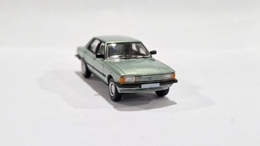BREKINA 1:87 Ford Taunus Favorit (TC3), light green metallic - item PCX870698