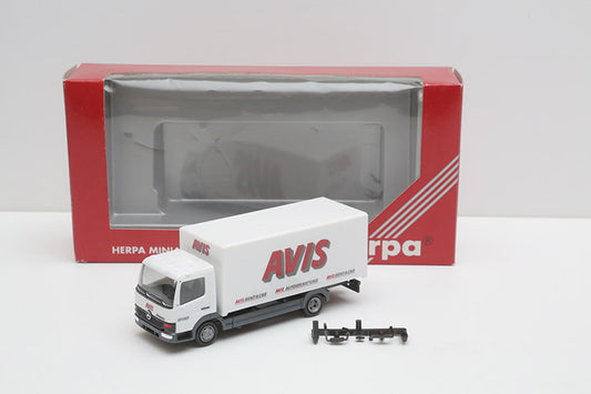 USED/OLD STOCK- Herpa Mercedes-Benz AVIS 1:87 item 0009