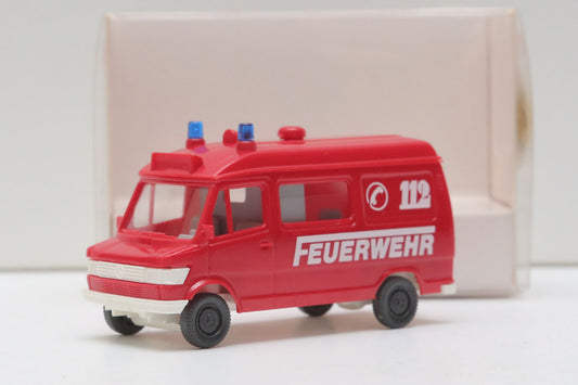 USED/OLD STOCK 1:87 scale, Wiking Fire brigade van item 0106