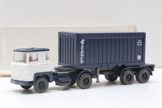 USED/OLD STOCK 1:87 scale, Wiking SCANIA container truck item 0110