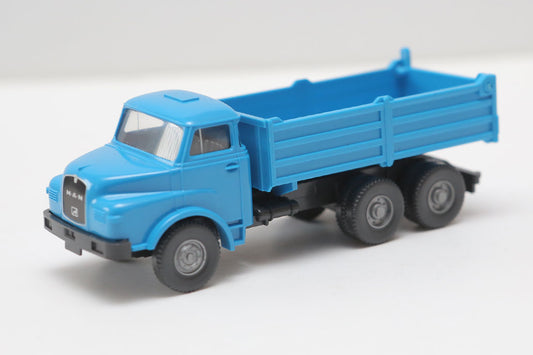 USED/OLD STOCK 1:87 scale, Wiking MAN truck - item 0124