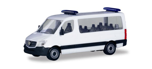 HERPA HO 1:87 - MiniKit Mercedes-Benz sprinter box-type flat roof - item 013680