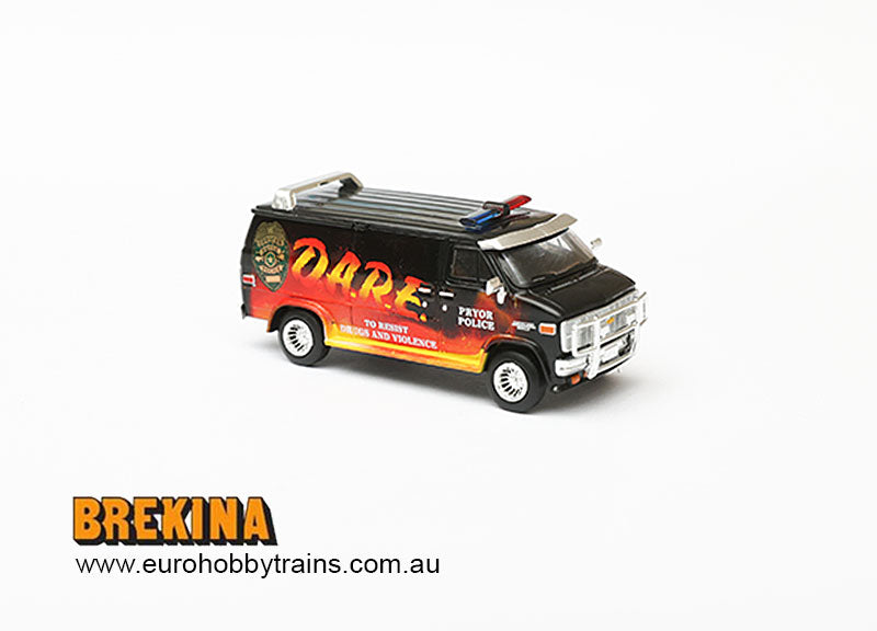 BREKINA 1:87 Chevrolet C20 VAN D.A.R.E - item 18258