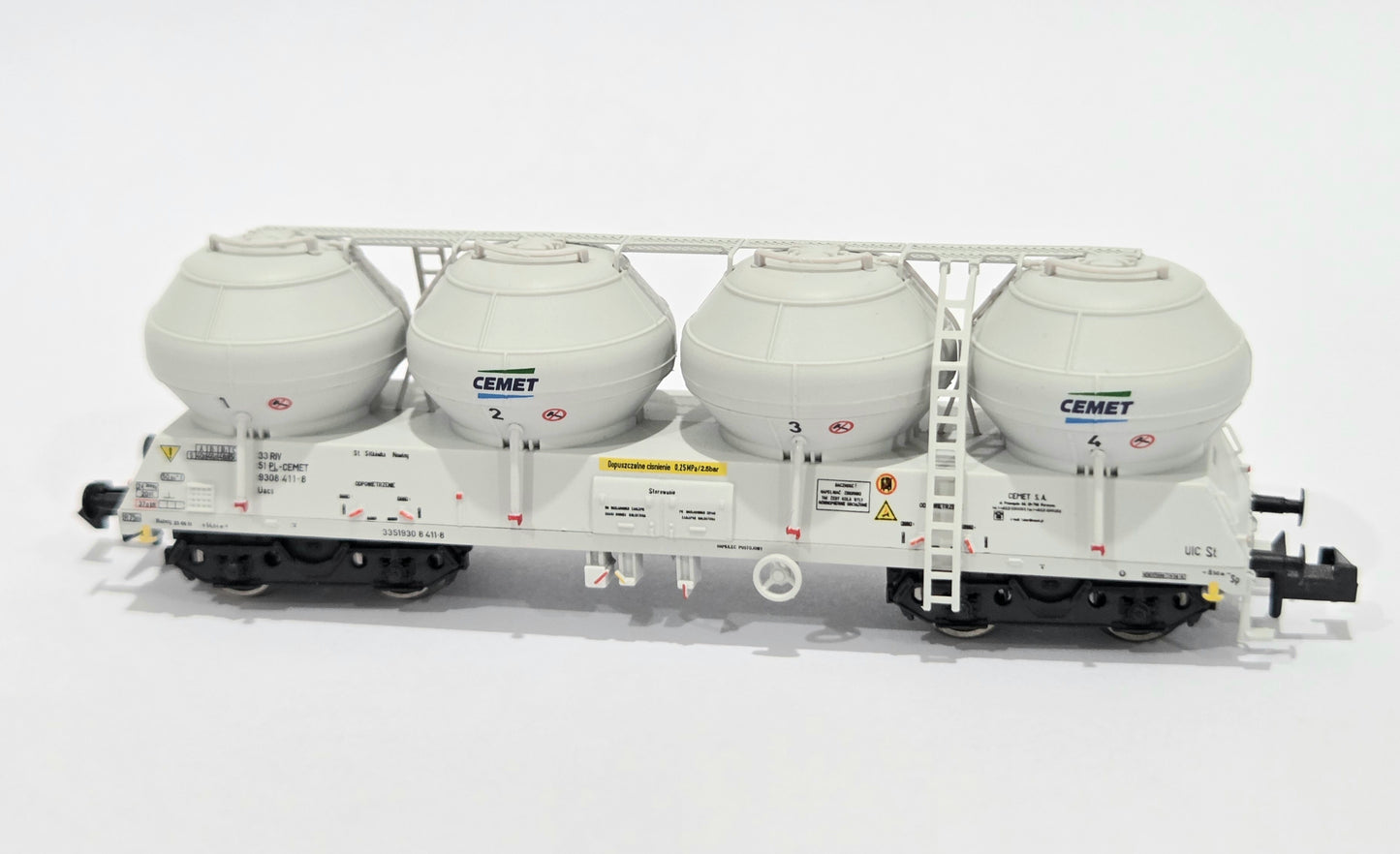 MINITRIX 1:160 Type Uacs 408S, 6x Silo Wagons Set - item 18291