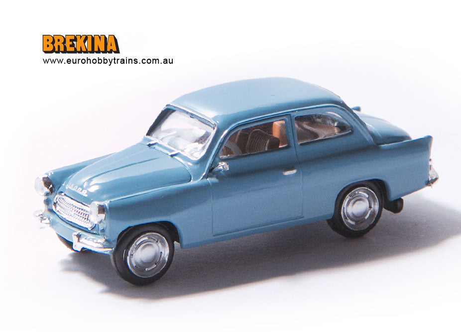 BREKINA 1:87 Skoda Octavia, light blue - item 27451