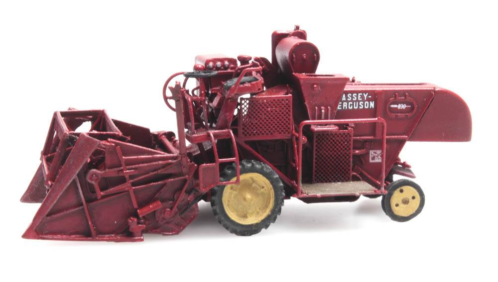 ARTITEC 1:87 Combine harvester MF 830 - item 387.337