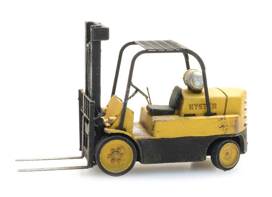 ARTITEC 1:87  Seven ton forklift - item 387.496