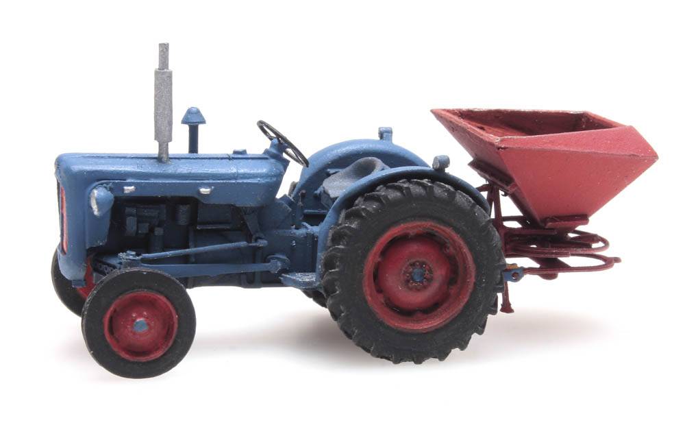 ARTITEC 1:87 Fordson tractor with broadcast spreader - item 387.347