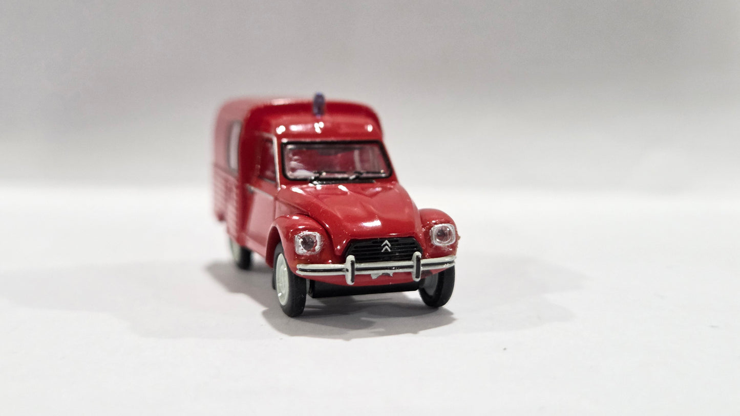 BREKINA 1:87 Citroen Acadiane, red - item 14280