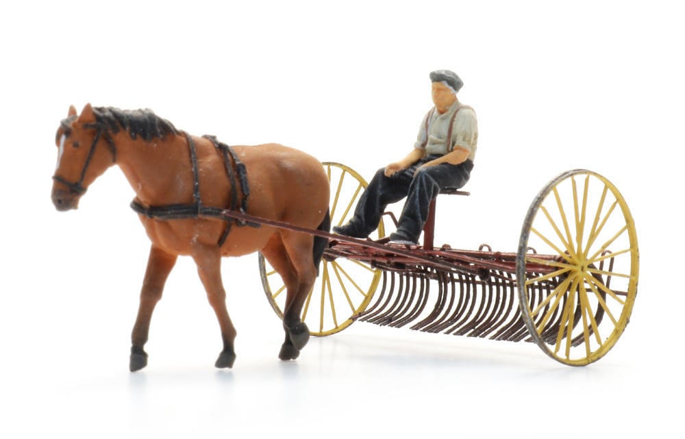 ARTITEC 1:87 Hay rake with horse + figure - item 387.609