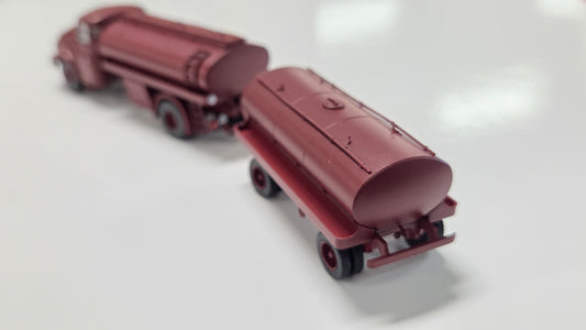 REE MODELES 1:87 Willeme wine tanker with trailer - item CB-070