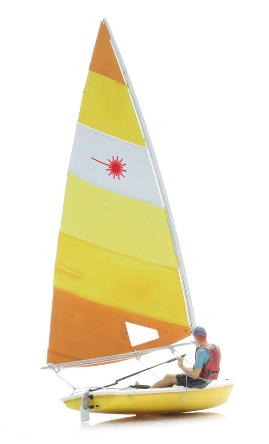 ARTITEC 1:87 Sailing Boat Laser sailing + figure - item 387.593