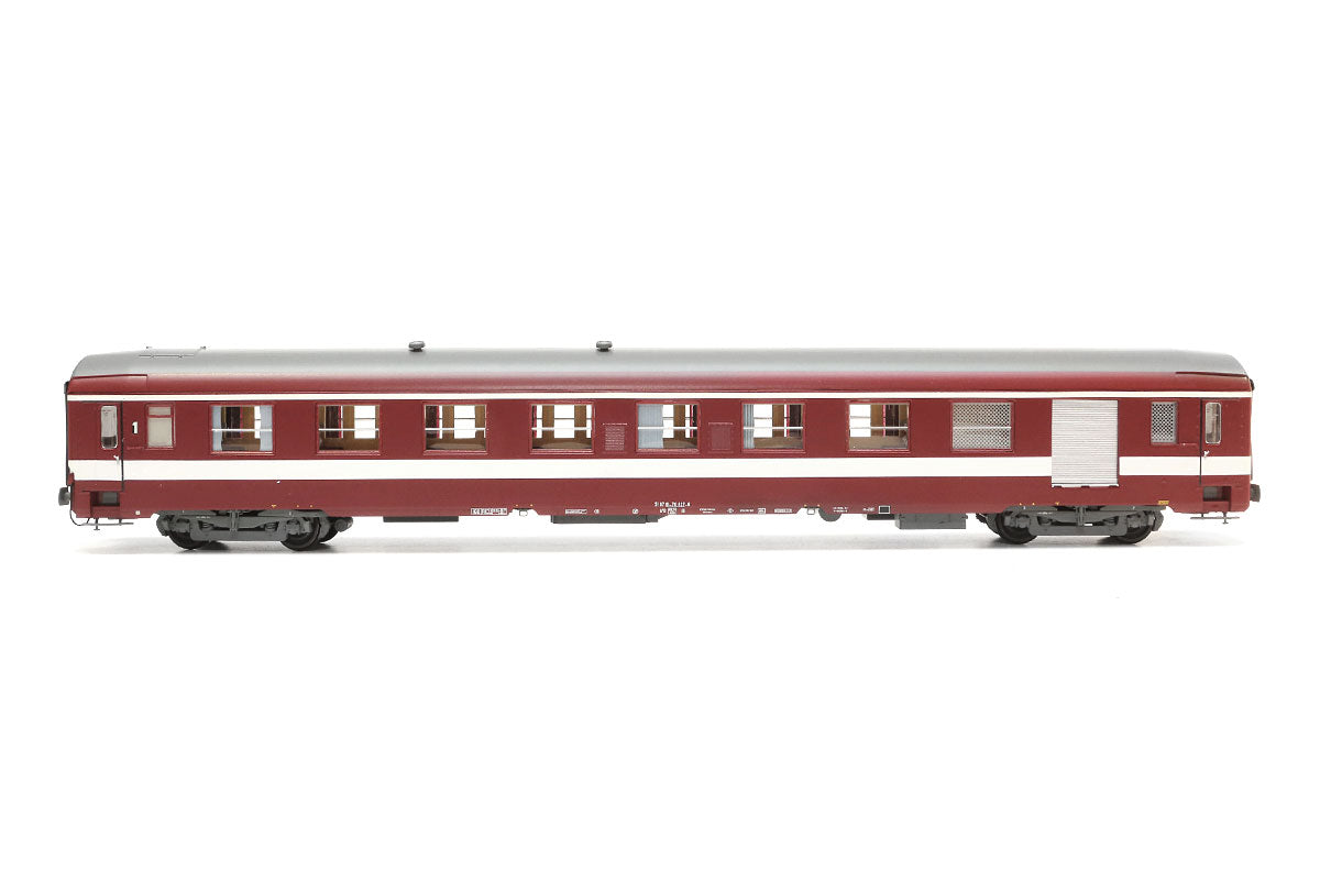 REE MODELES 1:87 1st class UIC carriage Ep.IV Red livery - item VB-106