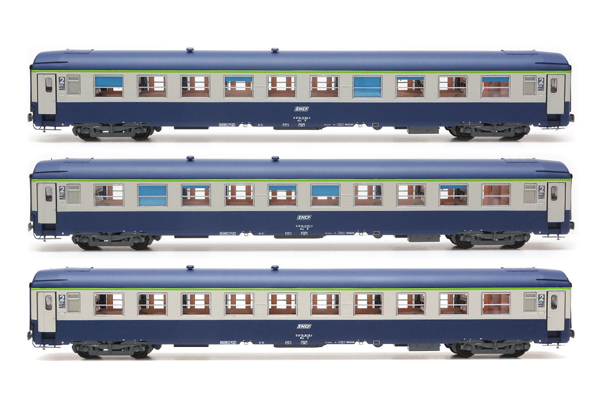 REE MODELES 1:87 - Three UIC 2nd class carriages Berth Ep.V - item VB-176